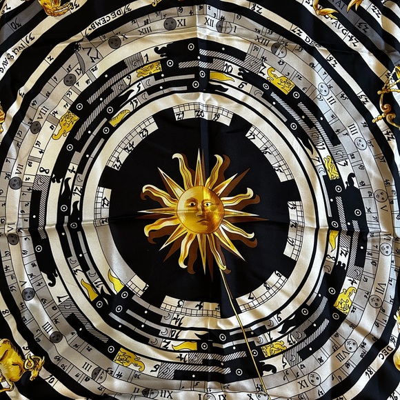 CAMROSE & KROSS Authentic Jackie Kennedy Zodiac Silk Scarf in Original Packaging - Picture 5 of 10